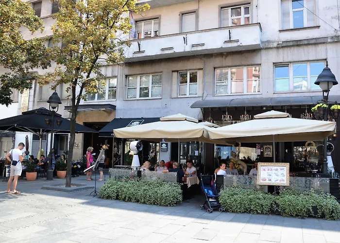 Dominic Smart & Luxury Suites - Republic Square Beograd