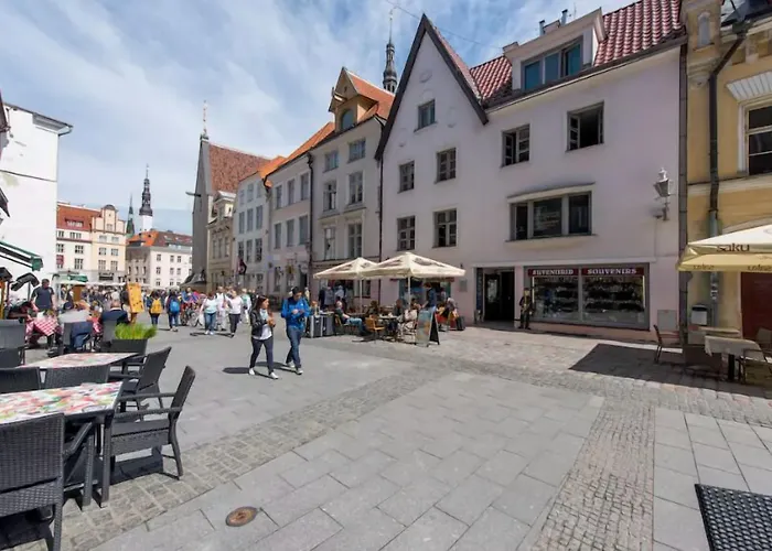 Tallinn City Apartments - Town Hall Square