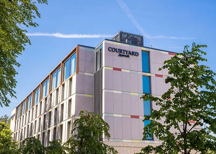 Courtyard By Marriott Edinburgh West Hotell