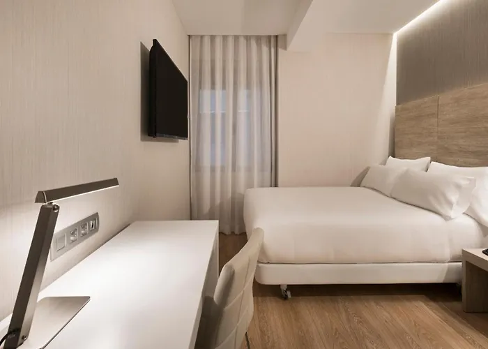 Nh Madrid Chamberi Hotell