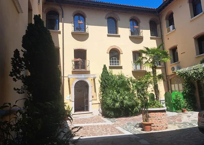 Trilocale Tamara Abbadesse Guest House M3-M5 Zara Milano