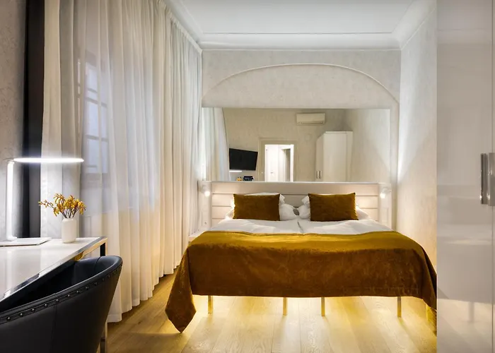 Bishop'S House Hotell Prag