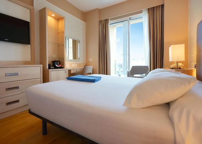 HotellBull Reina Isabel & Spa