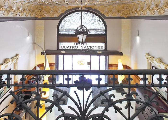 Cuatro Naciones Hotell Barcelona