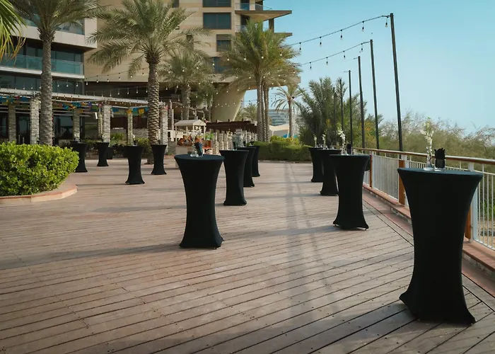 Yas Plaza Mangroves By Ihg Hotell Abu Dhabi