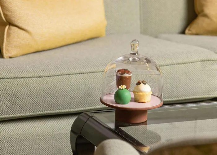 St. Ermin'S Hotel, Autograph Collection London