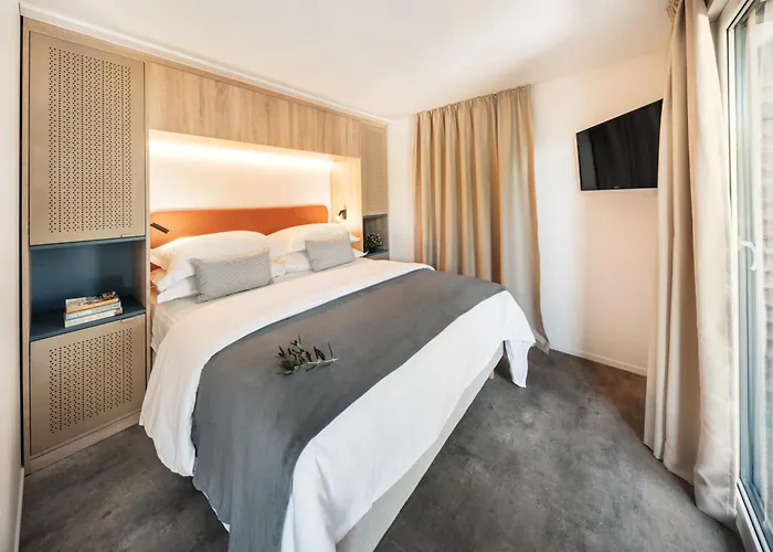 Waterman Beach Village Supetar