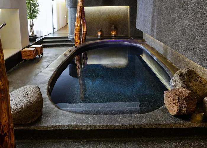 Thingholt Hotel Apartments From Center Hotels Reykjavík