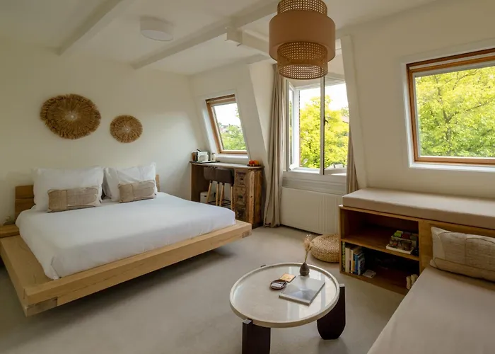 Canal View Stay Amsterdam