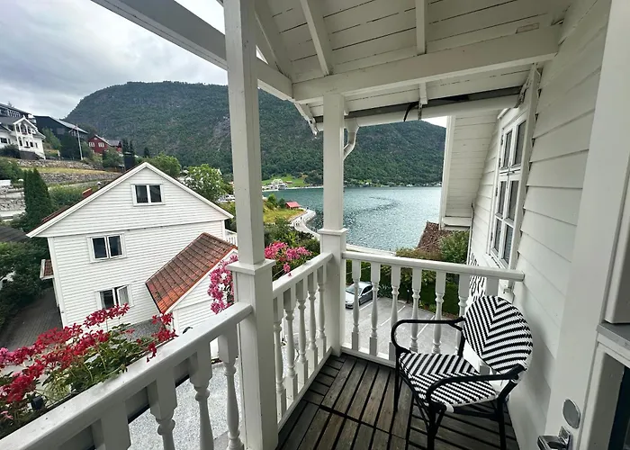 Hofslund Fjord Hotel Sogndal