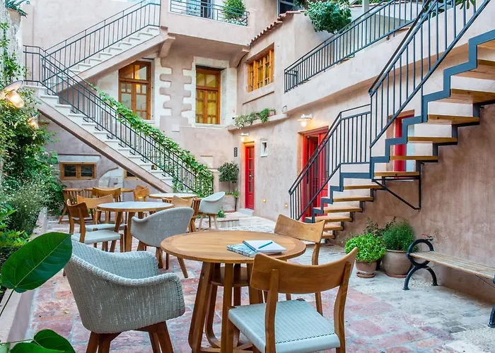 Hotel Off Khania