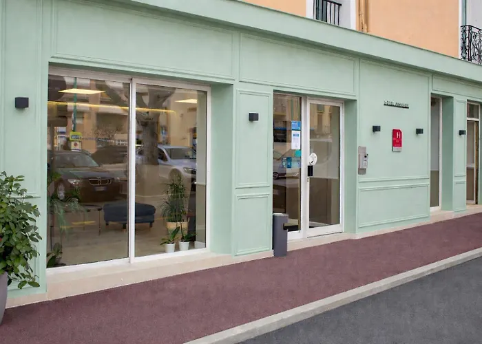 Hotel Parisien Menton