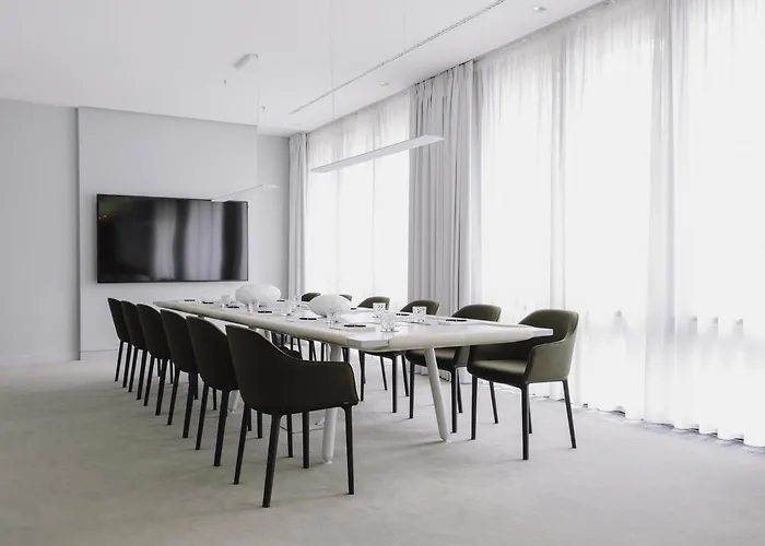 Pullman Berlin Schweizerhof Hotel