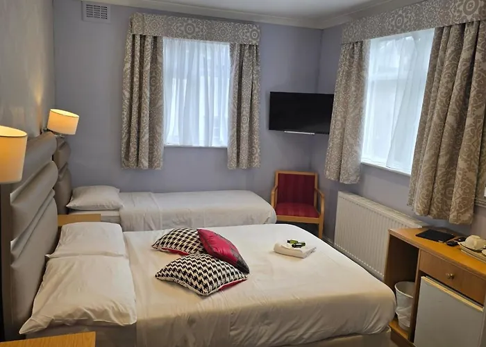 Admiral Hotel At Park Avenue London