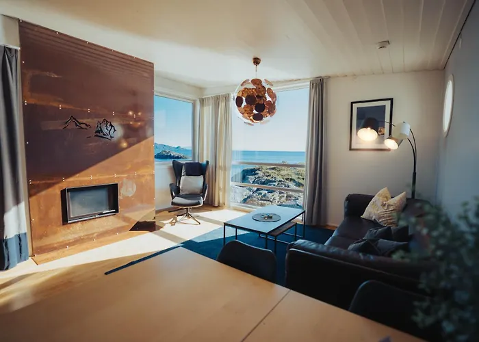 Svinøya Rorbuer Hotell Svolvær