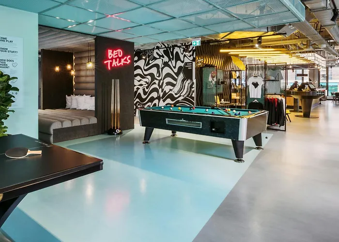 The Social Hub Amsterdam West Hotell
