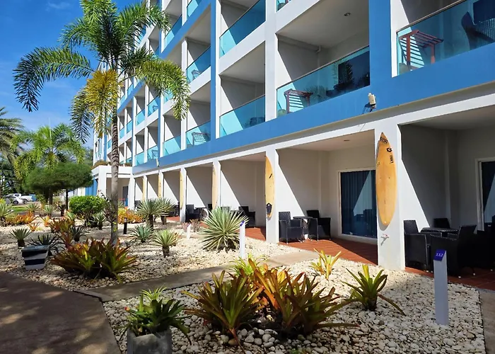 Grandblue Resort & Beachclub Mae Phim