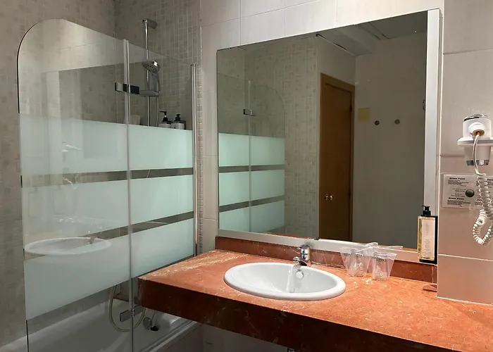 Hotel Travessera Barcelona