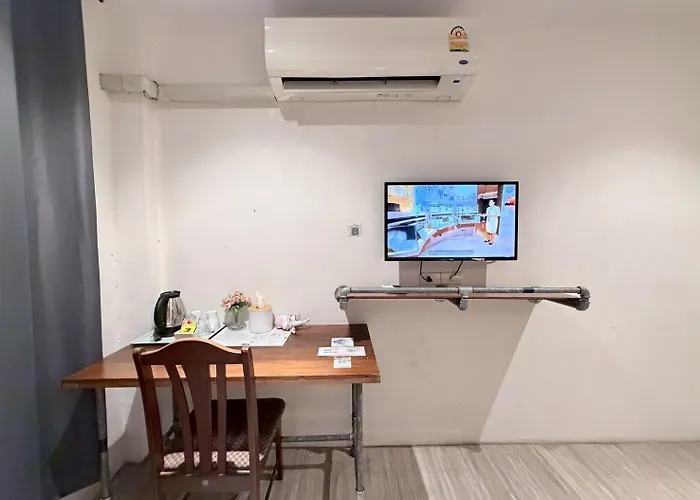 Studio F Sukhumvit Bangkok