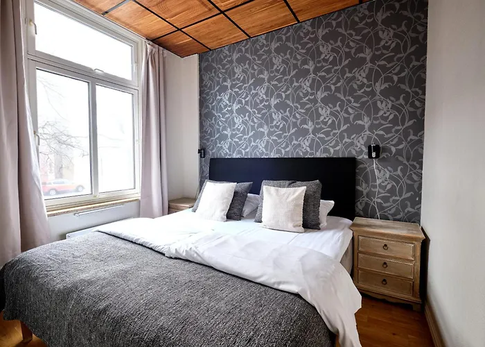 Moss Hotel & Apartments