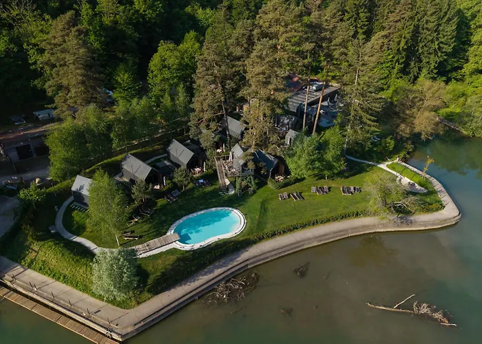Luxury Glamping Chocolate Village Maribor