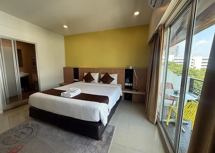 The Golden Ville Boutique Hotel And Spa Pattaya