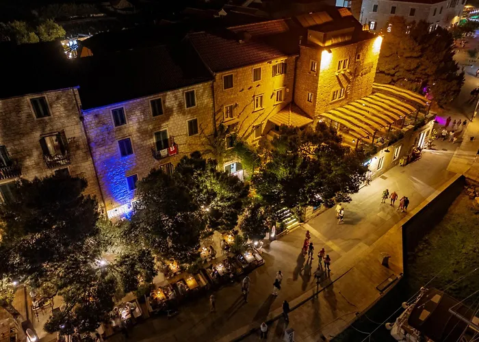 Hotel Kastil Bol