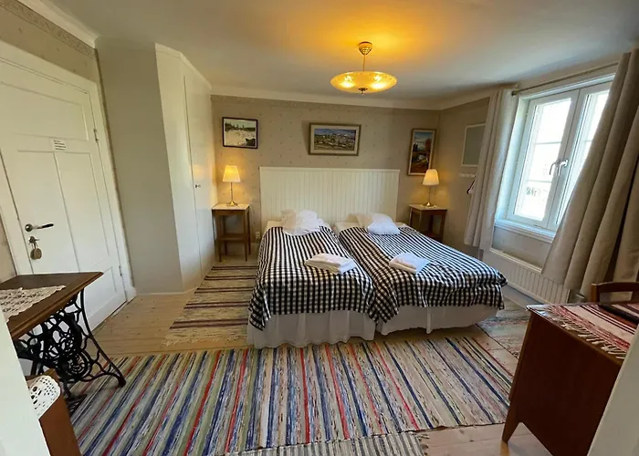 Brunnsta Gård Bed and Breakfast Bålsta