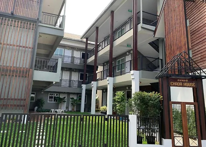 Chada House Hotell Chiang Mai