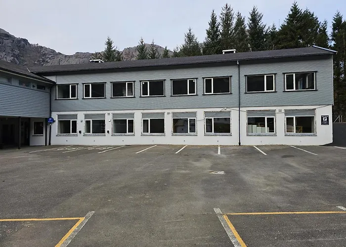 Brufjell Hostel&Parking Flekkefjord