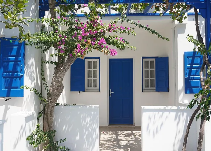 Levante Beach Hotel Kamári