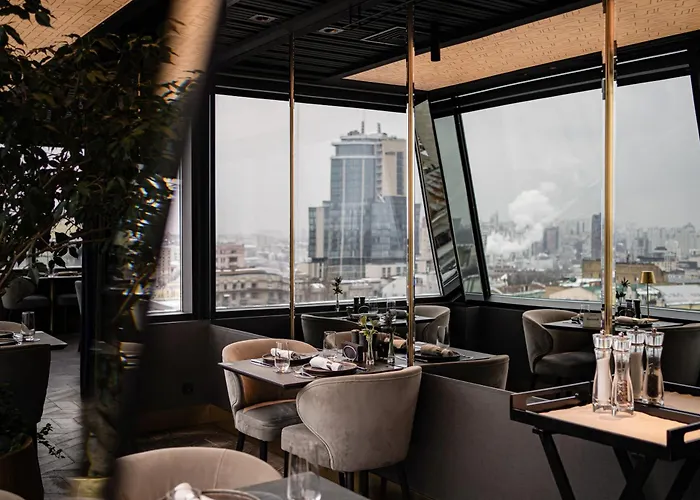 11 Mirrors Design Hotel Kiev