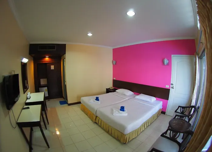 Jed Pee Nong Hotel โรงแรมเจ็ดพี่น้อง Hua Hin