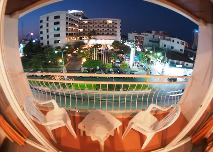 Jed Pee Nong Hotel โรงแรมเจ็ดพี่น้อง Hua Hin