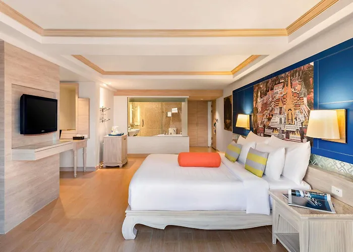 Novotel Phuket Resort Patong