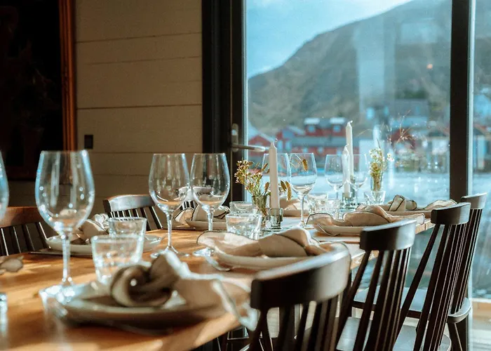 Solsiden Brygge Rorbuer Hotell Ballstad