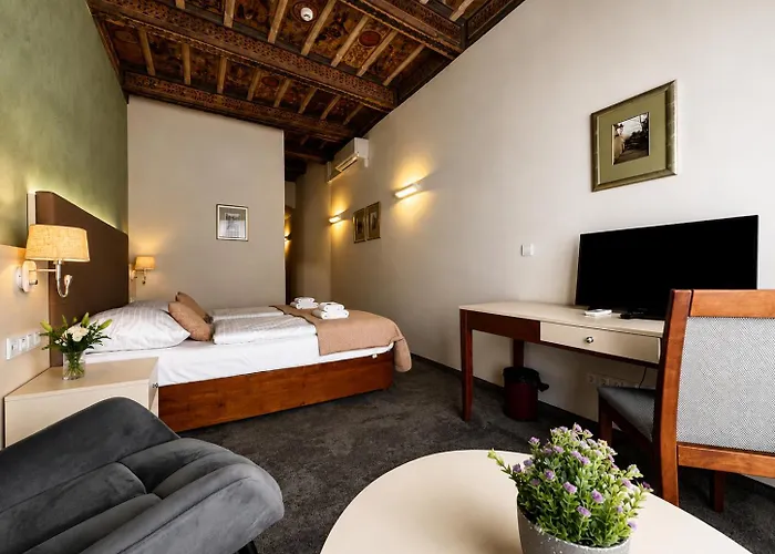 Lh Hotel Golden Wheel Prag
