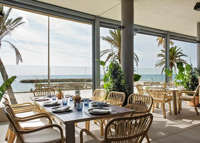 Me Sitges Terramar Hotell