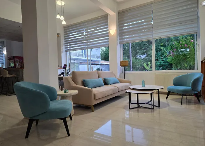 Avra Beach Hotel Nidhrion