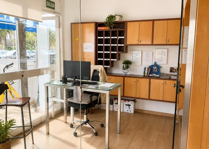 Malvarrosa Beach Rooms Valencia