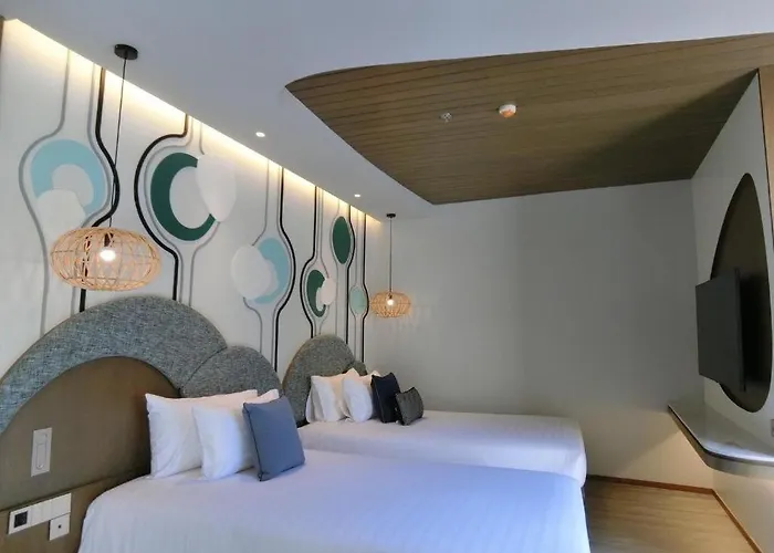 Metadee Elite Hotell Kata Beach 