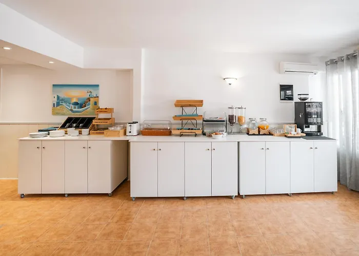 Narkissos Hotel Kamári