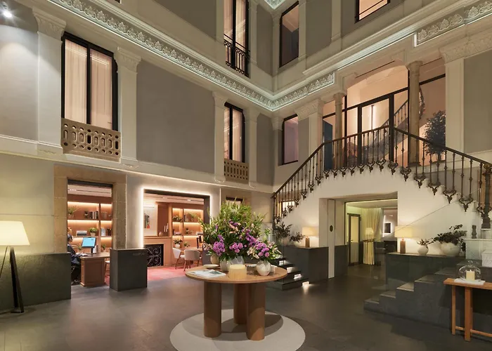 H10 Urquinaona Plaza (Adults Only) Hotell Barcelona