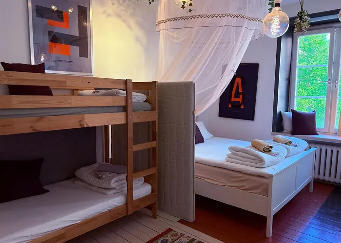 Ow, By A&J - Familj & Bilen & Hunden - Liseberg & Avenyn! Bed and Breakfast Göteborg