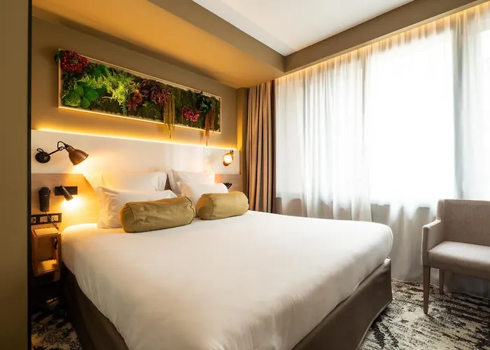 Hotel B55 Paris