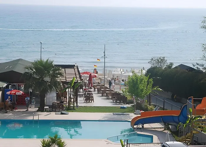 Linda Apart Hotel Side