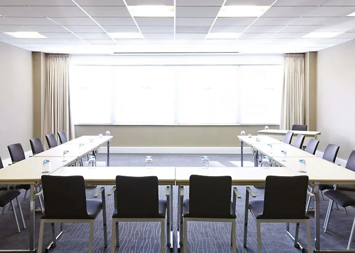 Novotel London West
