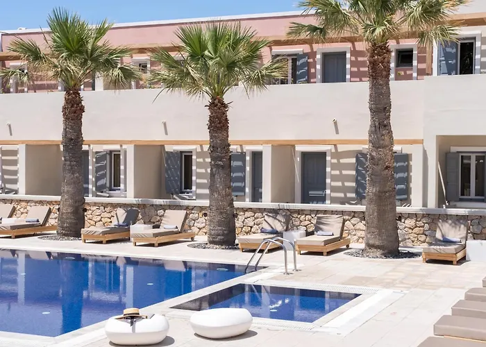 Rose Bay Hotel Kamári
