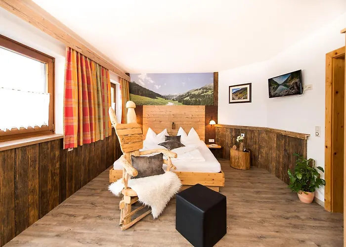 Hotel Astrid Mit Panoramapool & Inklusive Jokercard Saalbach-Hinterglemm