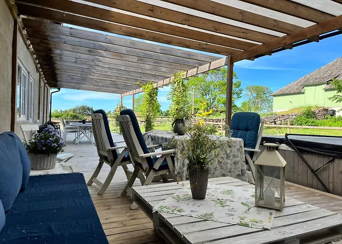 Ölands Yoga Studio&Islandshästar, Stugor&Rum Mörbylånga
